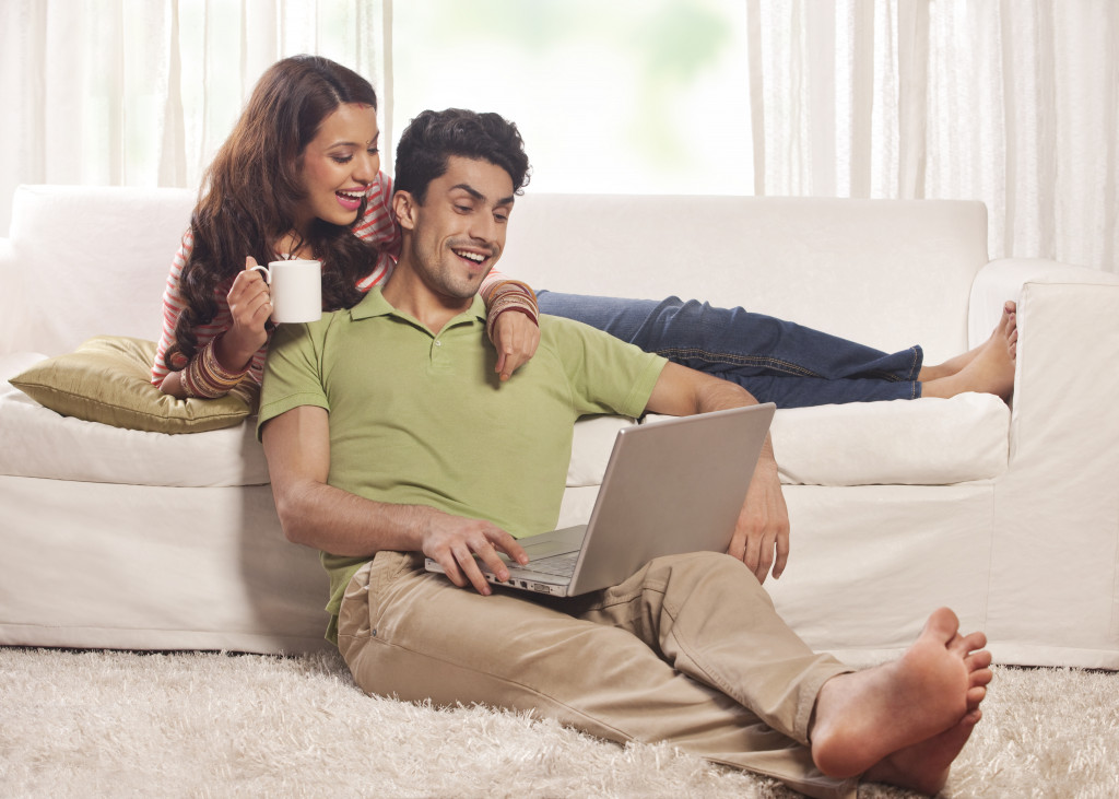 couple using the computer